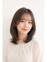 ベルス(bellus)&nbsp;ラウンドバング×内巻きセミロング　20代　30代　40代