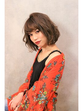 コマ(coma) 【coma中野】ラフカールが可愛い♪ドライウェット質感ボブ♪