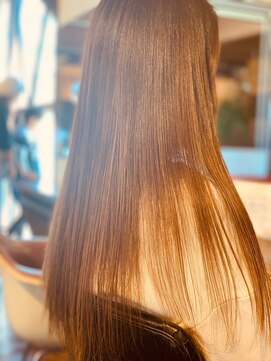 ピースリーヘア バイ カーサ(peathree.hair by CASA) ロングストレート×シアーベージュ