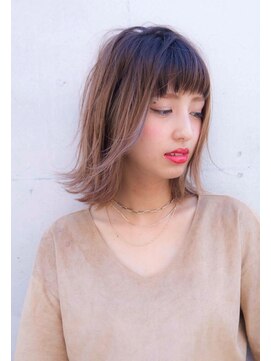エイミー(Aimee) Aimee 町田 外ハネボブ×シルキーグラデーションベージュ