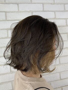 シシ 新宿(She 2.) インナーカラー　takumiオススメカラー☆