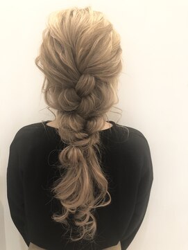 ローバー(ROAVER) hair arrange × beige