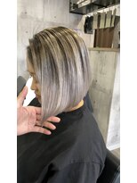 ヴェロニカ バイ ソル(Veronica by SOL) シャドウルーツ