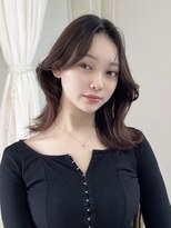 マウナケア(Maunacare)&nbsp;シースルーバングと重ためミディでバランス良く！トリートメント