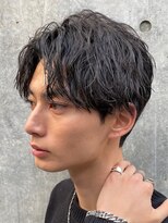 フィフス(fifth)&nbsp;【前下がりセンターパート＆色気ナチュラル7:3パート】