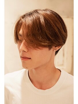 ニュイ(NUIT) センターパートメンズマッシュパーマニュアンスパーマ刈り上げ