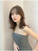 ミディアムレイヤー　シフォンベージュ　シークレットハイライト