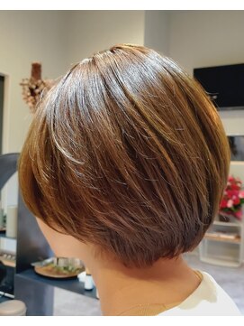 ログシー(log.c) ショートボブ