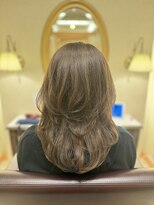 松本平太郎美容室 銀座本店&nbsp;ベージュミディアムレイヤー