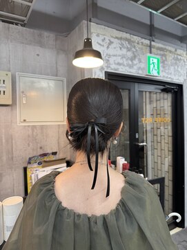 コワファースト長崎シャンプーボーイ 2nd(COIFF1RST 長崎 SHAMPOO BOY) ヘアセット お呼ばれアレンジ タイトアレンジ