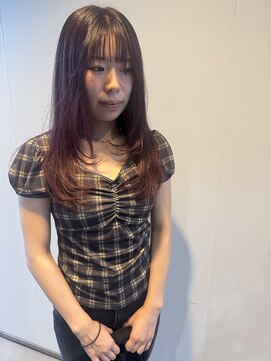 アオトソラ ワインレッドカラーとレイヤーカット