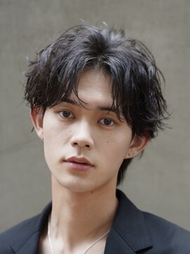 フィフス トウキョウ (fifth TOKYO) 波巻きパーマツイストスパイラルパーマパーマヘアシャドウパーマ