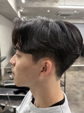 ニコ トウキョウ ロジック(nico TOKYO Logic) メンズセンターパートニュアンスパーマフェザーパーマ