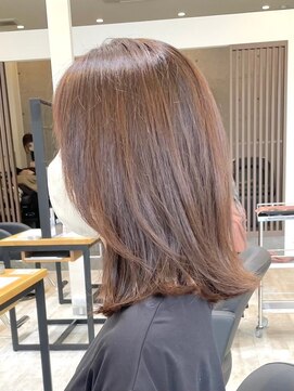 アトリエコア(Atelier Coa) 顔周りカット顔まわりレイヤーカットブリーチなしダブルカラー