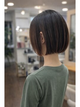 フルール(fleur) 丸みショートボブ