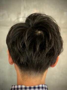 バーバーバー 八広(BARBER-BAR) 大人のツーブロック 【バーバーバー 八広】