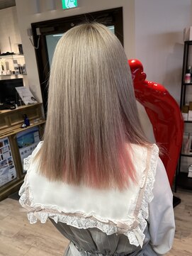 コワファーストナガサキシャンプーボーイ(COIFF1RST NAGASAKI SHAMPOO BOY) ホワイトベージュ×インナーピンク