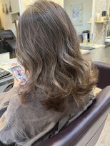 ヘアーエポック(hair epoque)&nbsp;外国人風ボブディパーマ ハイライトバレイヤージュ グレージュ