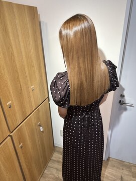 イオエ 梅田(ioe) ニュアンスカラー/グレージュ/ツヤ髪スタイル/髪質改善/縮毛矯正