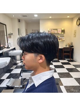 ルシードスタイル クリザンテーム 黒髪センターパート