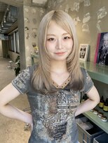 ロジ(loji)&nbsp;ホワイトベージュ×毛先カラー