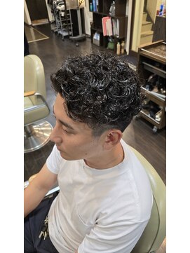 オムヘアーバイグルーマーズ(HOMME HAIR by GROOMER/S) メンズハードパーマ　HOMMEHAIR2nd江ヶ崎