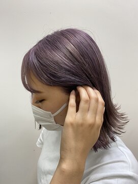 ラヴィラ(la villa) ラベンダーカラー/切りっぱなしボブ
