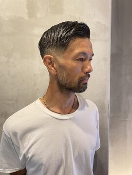 フランクスバーバーザスタンド(Frank’s barber the stand) ローフェード73E