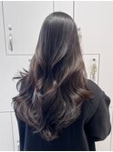 顔周りレイヤーカットくびれヘアミルクティーベージュカラー