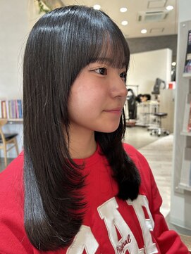ヘアーアンドビューティーショップ エボルティー(hair&beauty shop EvoLuty) ミディアムレイヤー