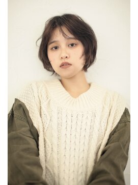 アンド(AND) くせ毛風ショート　フェイスレイヤー　パーマ　代官山　中目黒