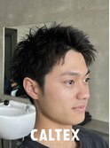 黒髪スパイキーショート