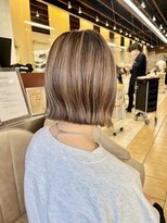 クオリス 上板橋店(QUALIS) 大人可愛白髪ぼかしハイライト美人くすみアッシュグレーベージュ