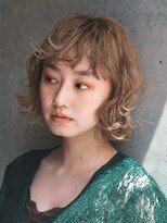 カライング(ing) 大人可愛い20代 30代 黒髪前下りひし形小顔ボブ