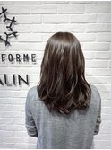 アッシュグレージュカラー×ゆるウェーブ