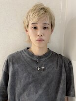 ユーフォリア 渋谷グランデ(Euphoria SHIBUYA GRANDE)&nbsp;ハイトーンメンズ　ショートウルフ　ブロンドヘア　MOMO