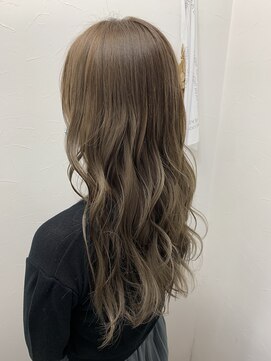 トゥーン 川崎店(TOON) くすみカラー/グレージュ/大人巻髪ロング