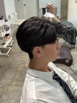 アンジェ(ange) 毛流れセンターパート