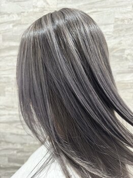 リズバイジル(Liz by JILL)の写真/【幅広い世代の大人女性からのご支持多数◎】トレンド感を程よく取り入れたスタイルが好評♪【足利】