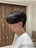 メンズフェザーパーマセンターパート刈り上げニュアンスパーマ
