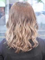 クアトロ グランシュ 川崎店(QUATRO × GranCieux)&nbsp;トレンドの外国人風グラデーション