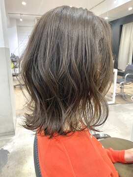 オウル(Owll) ◆◇大人可愛い　ミディアムベージュカラー◇◆