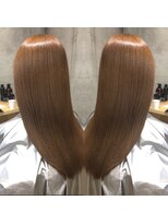 シシ 新宿(She 2.)&nbsp;美髪×デザインカラー＝ハニーベージュ