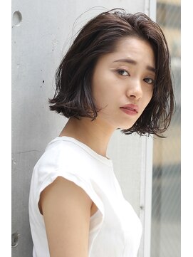 フェリア 池田(FERIA) 【FERIA 池田】ウェット仕上げな大人ボブ