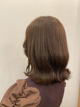 リリアーナ(LILIANA) 【LILIANA】ふんわり透けるシアーベージュ♪