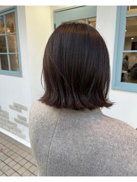 アンジョ(Anjo) 大人のパッツリボブスタイル