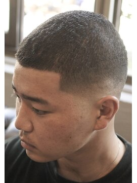 サップ 茨木店(Sup) バズニグロ/アイロンパーマ/パンチパーマ/パンチ