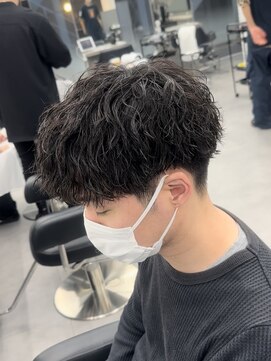 オーバルバイアピッシュ(OVARL by apish) 短めのスッキリ縦落ちパーマ