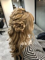 ベルグローアルファ(BELLE GROW ALPHA)&nbsp;ハーフアップサイドアレンジ♪