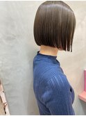 ボブ×オリーブベージュ
